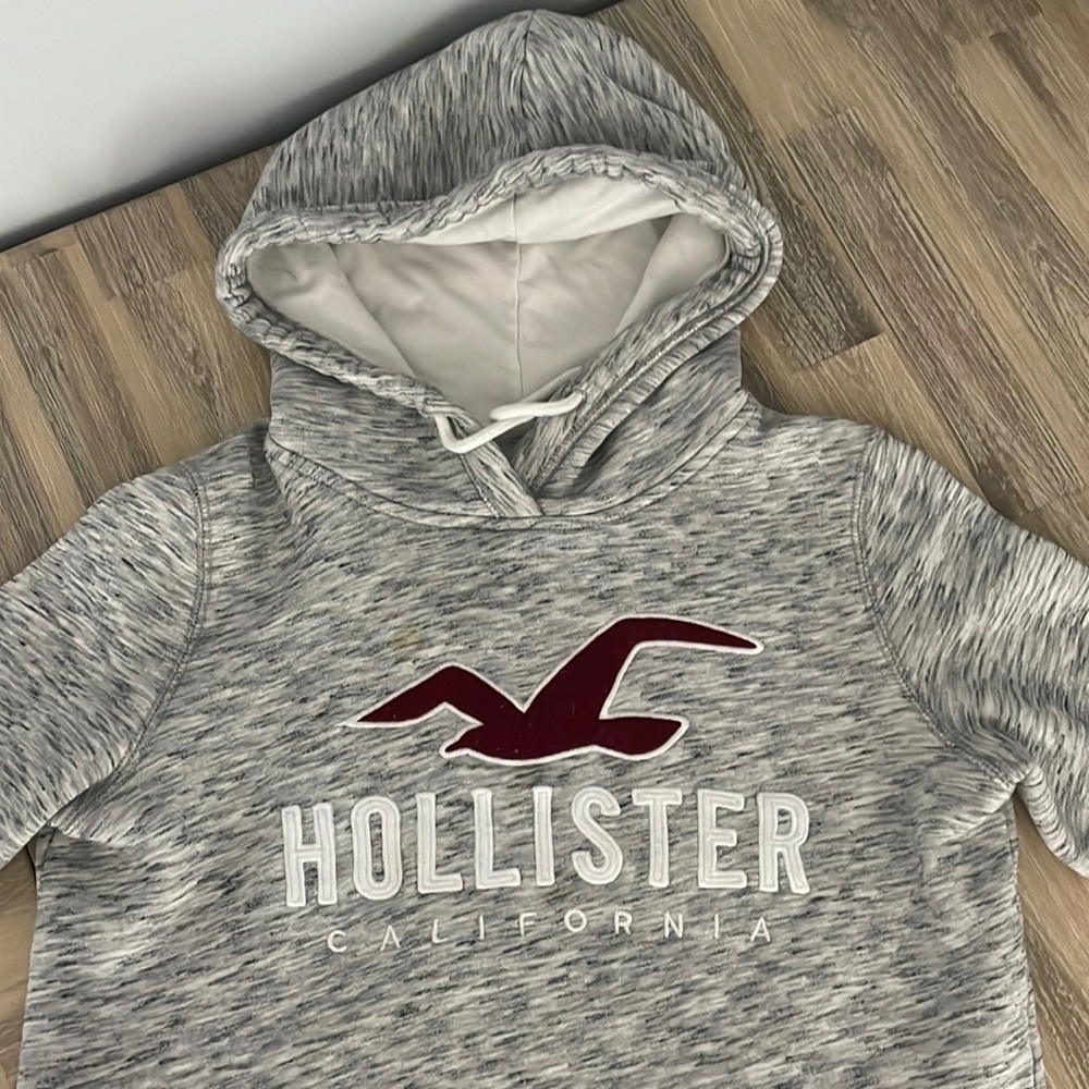 Hollister gray hoodie